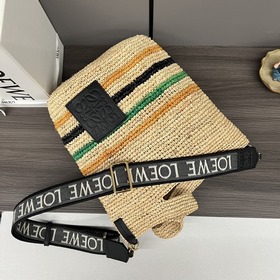 Сумка Loewe Slit в мини-формате из пал
