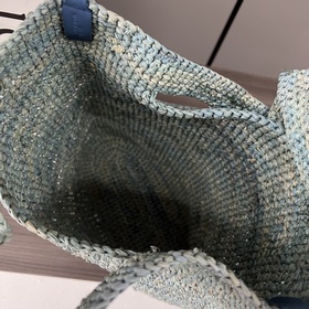 Сумка Loewe Slit в мини-формате из кок