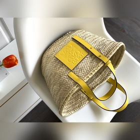Loewe Плетеная корзина среднего разме