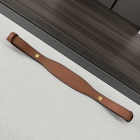Loewe Классический брелок из натураль