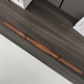 Loewe Классический брелок из натураль