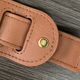 Новая модель Loewe： классический плече
