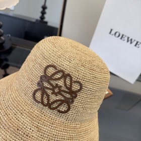 Loewe La Fée, официальная модель, инди
