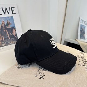 Новая модель Loewe с оригинальным диза