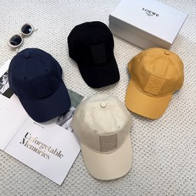 Новая бейсболка Loewe с оригинальным д