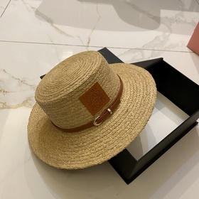 Loewe — шляпа с плоской тульей из рафи