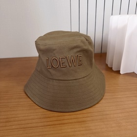 Loewe — «звезда» коллекции весна-лето