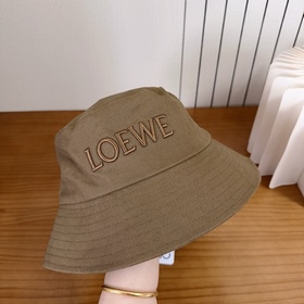 Loewe — «звезда» коллекции весна-лето
