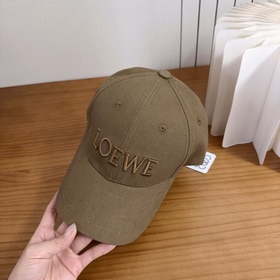 Бейсболка Loewe из коллекции весна-ле