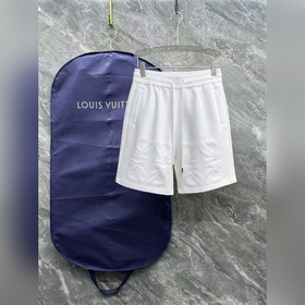 Lowei — модель с полным набором сертиф