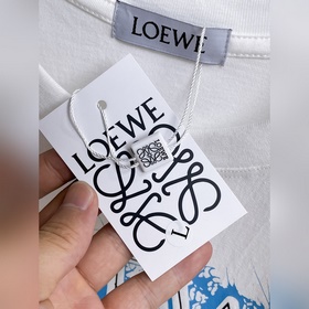 Lowei — с тремя логотипами. Новая летн