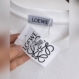 Lowei — с тремя логотипами. Новая летн