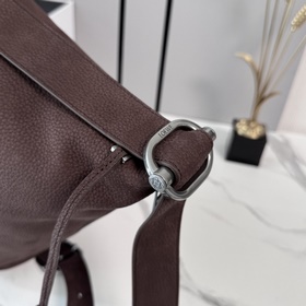 Сумка-ведро Loop из мягкой кожи Loewe