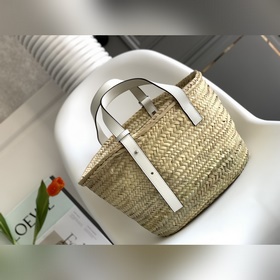 Loewe Плетеная корзина среднего разм