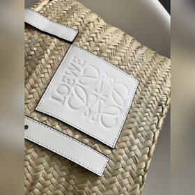 Loewe Плетеная корзина среднего разм