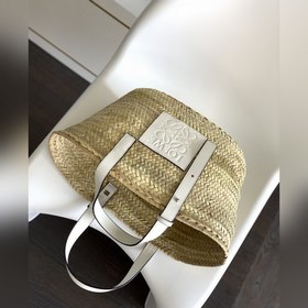 Loewe Плетеная корзина среднего разм