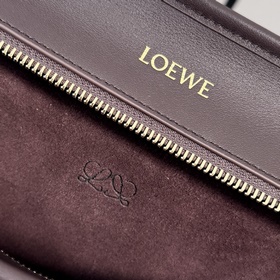 Loewe Amazona 180 из телячьей кожи в б