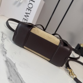 Сумка Loewe Amazona 180 из замшиз теля
