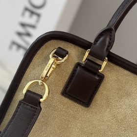 Сумка Loewe Amazona 180 из замшиз теля