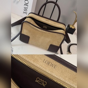 Сумка Loewe Amazona 180 из замшиз теля