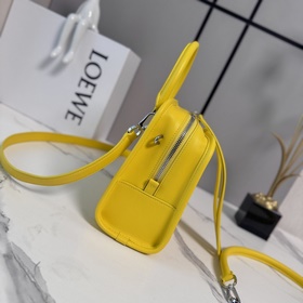 Сумка Loewe Amazona 180 из мягкой теля