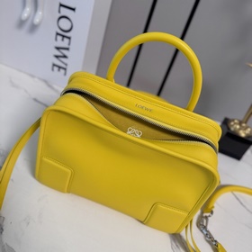 Сумка Loewe Amazona 180 из мягкой теля