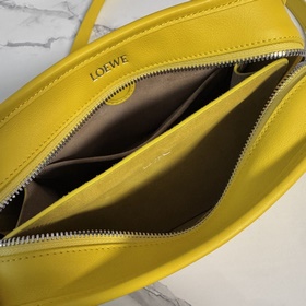 Сумка Loewe Amazona 180 из мягкой теля