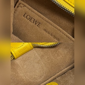Сумка Loewe Amazona 180 из мягкой теля