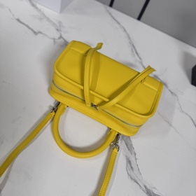 Сумка Loewe Mini из мягкой телячьей ко