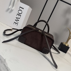 Сумка Loewe Mini Amazona 180 из мягкой
