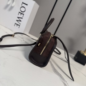 Сумка Loewe Mini Amazona 180 из мягкой