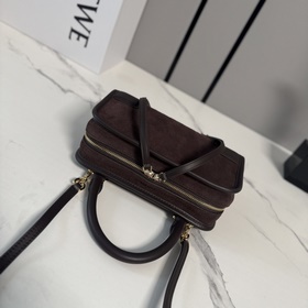 Сумка Loewe Mini Amazona 180 из мягкой