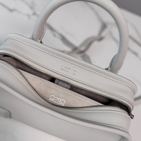 Сумка Loewe Mini из мягкой телячьей ко