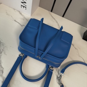 Сумка Loewe Amazona 180 из мягкой теля