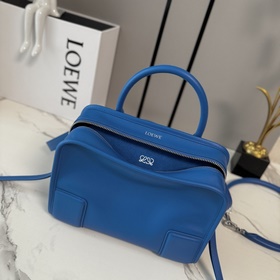 Сумка Loewe Amazona 180 из мягкой теля