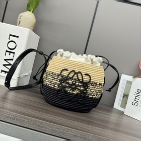 Сумка Loewe «Basket» из волокна пальмы