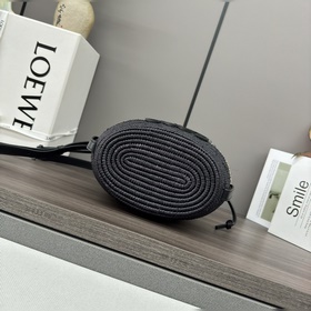 Сумка Loewe «Basket» из волокна пальмы