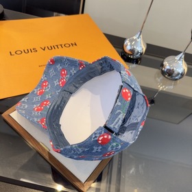 Новая бейсболка от Louis, обхват голов