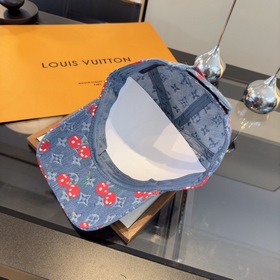 Новая бейсболка от Louis, обхват голов