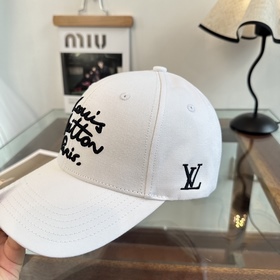 Бейсболка Louis Vuitton — новая модель