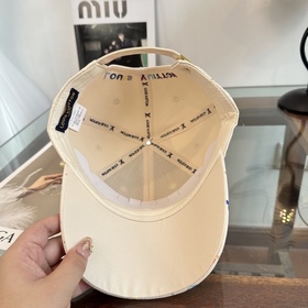 Бейсболка Louis Vuitton — новая модель