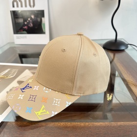 Бейсболка Louis Vuitton — новая модель