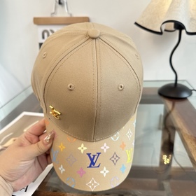 Бейсболка Louis Vuitton — новая модель