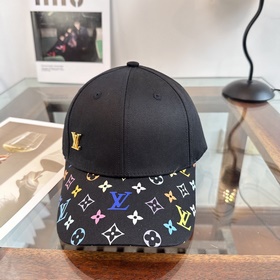 Бейсболка Louis Vuitton — новая модель