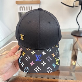 Бейсболка Louis Vuitton — новая модель
