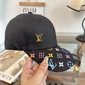Бейсболка Louis Vuitton — новая модель