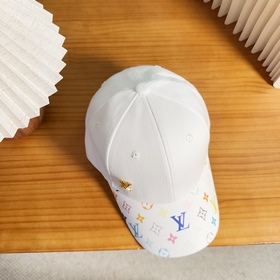 Бейсболка Louis Vuitton — новая модель