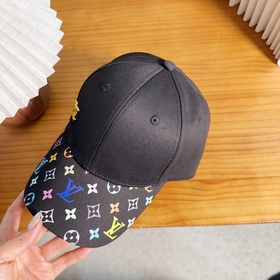 Бейсболка Louis Vuitton — новая модель