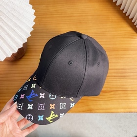 Бейсболка Louis Vuitton — новая модель