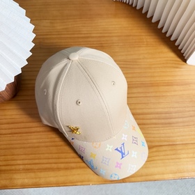 Бейсболка Louis Vuitton — новая модель